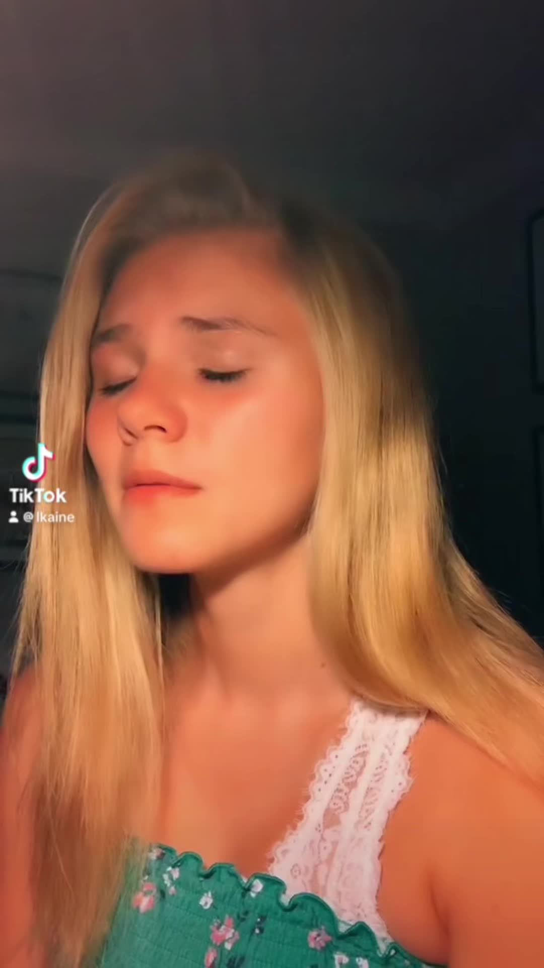 @Lak0104