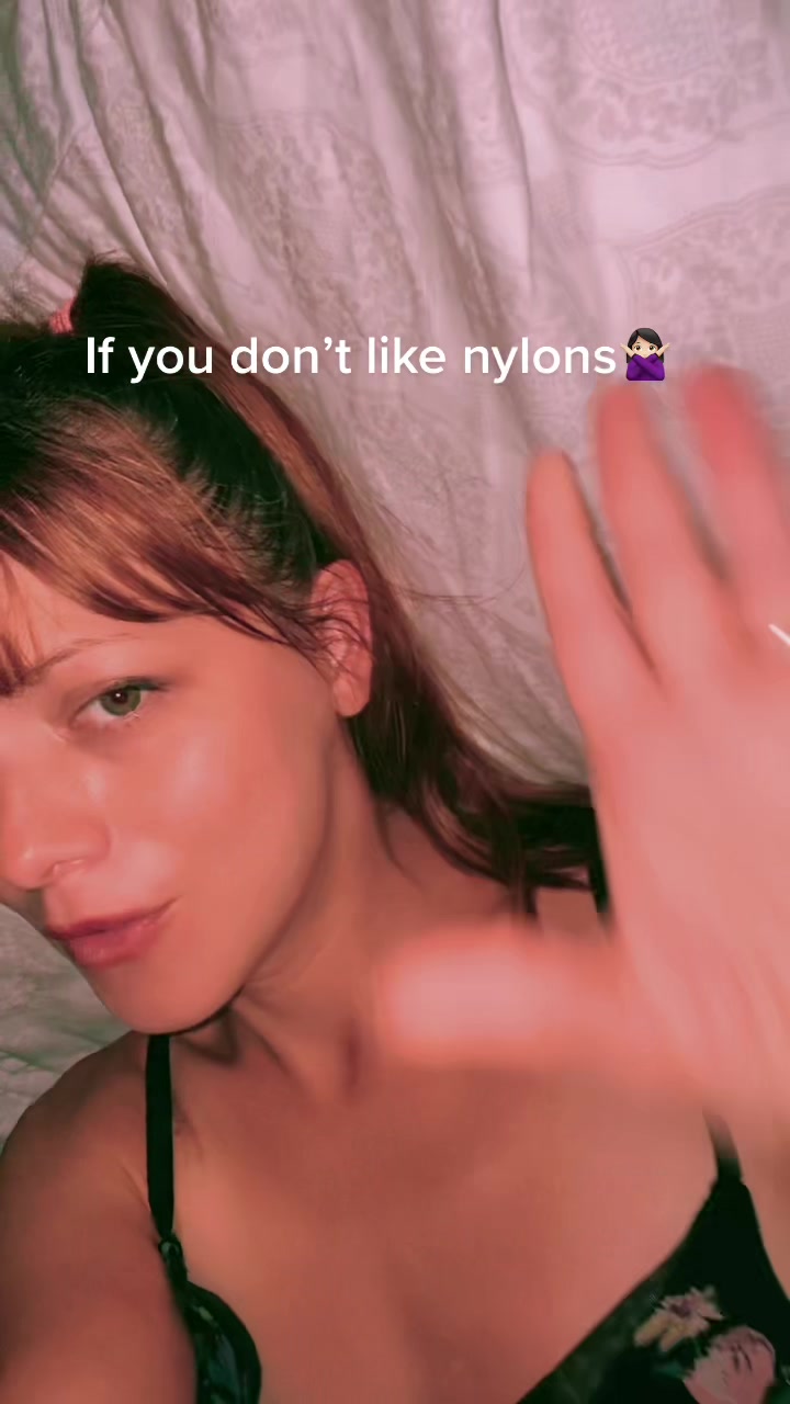 @Nylonskitten