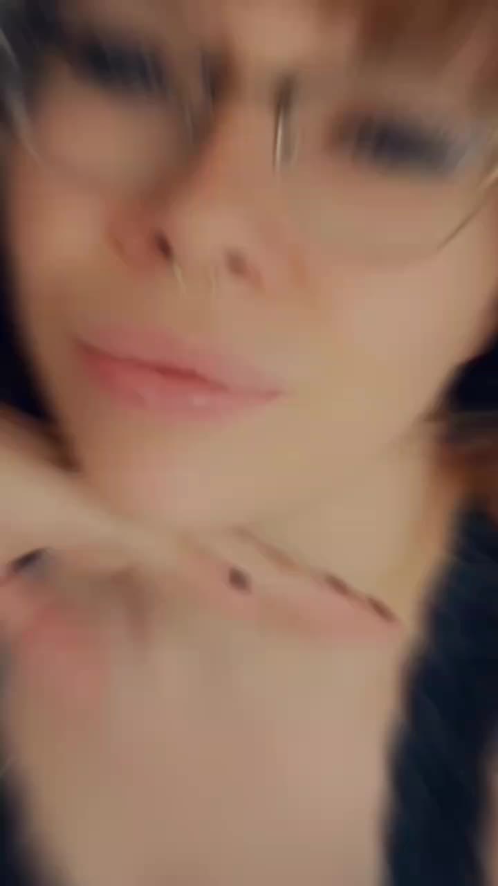 @Luna