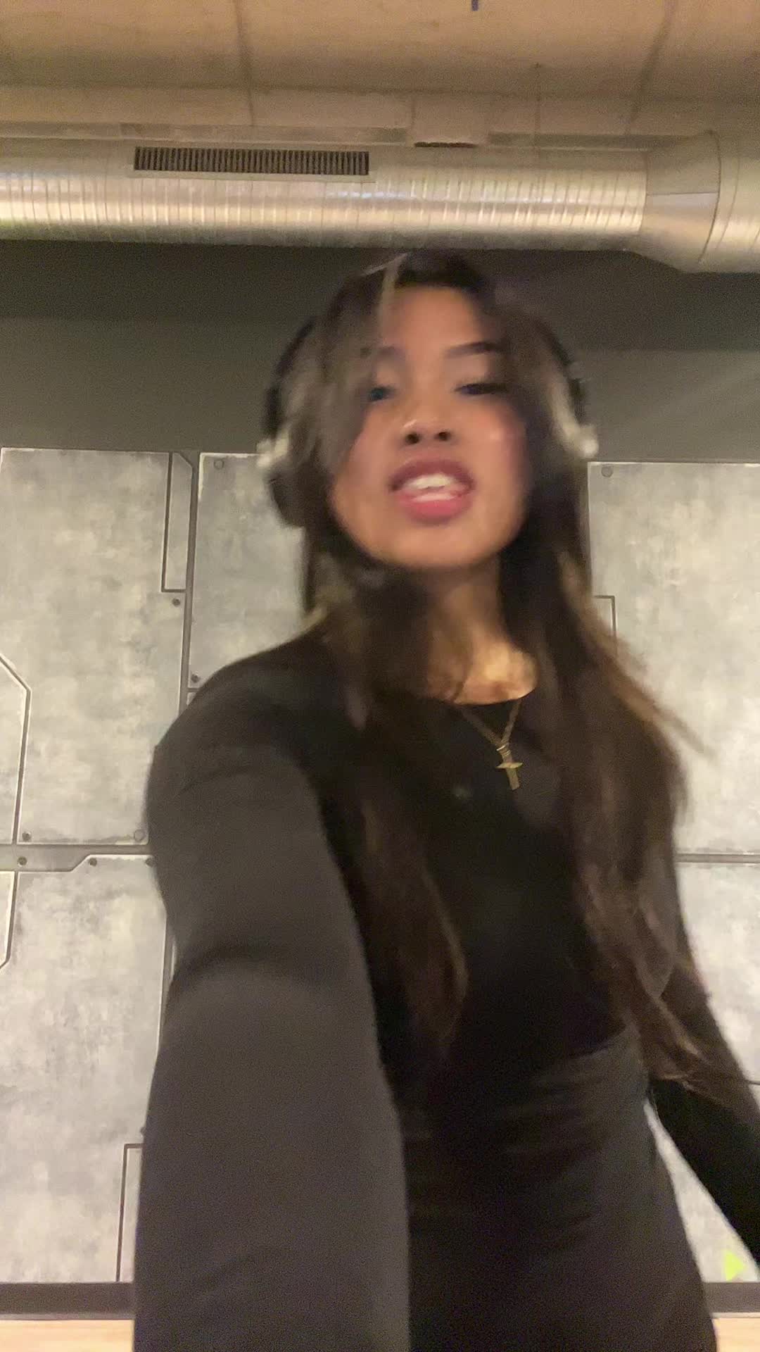 @Crashoutazu