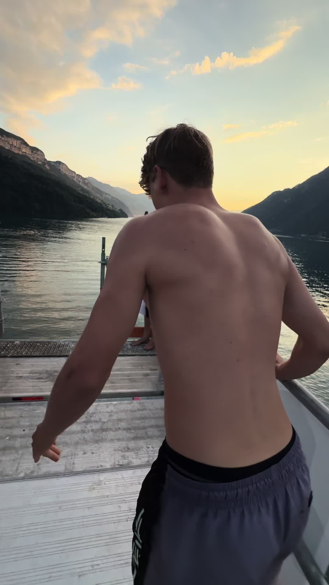 @siffos_