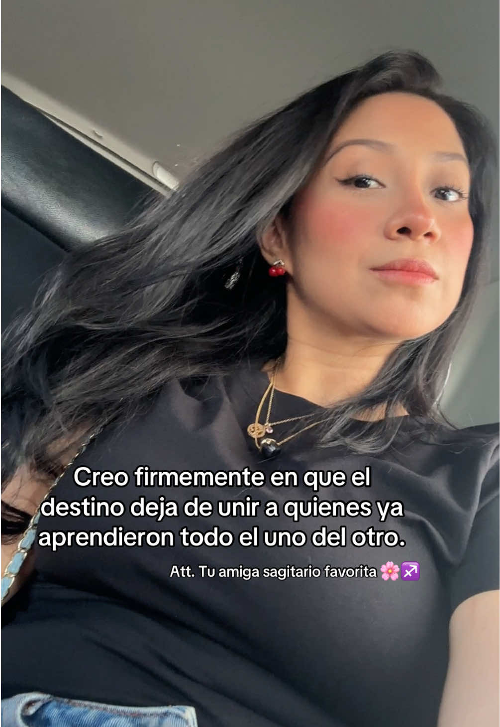 @Sofi 🦦 &bull; T&uacute; amiga Sagitario