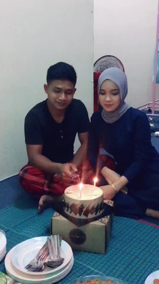 @farah_muhadi