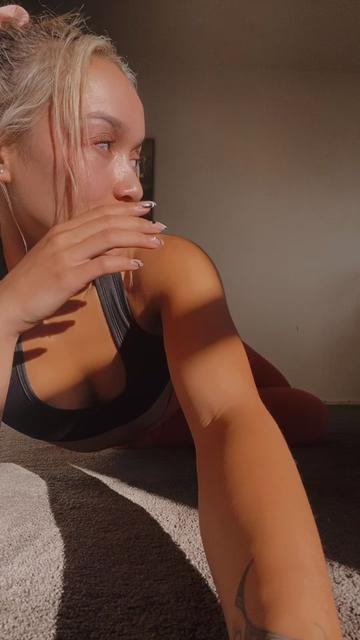 @NMollyM