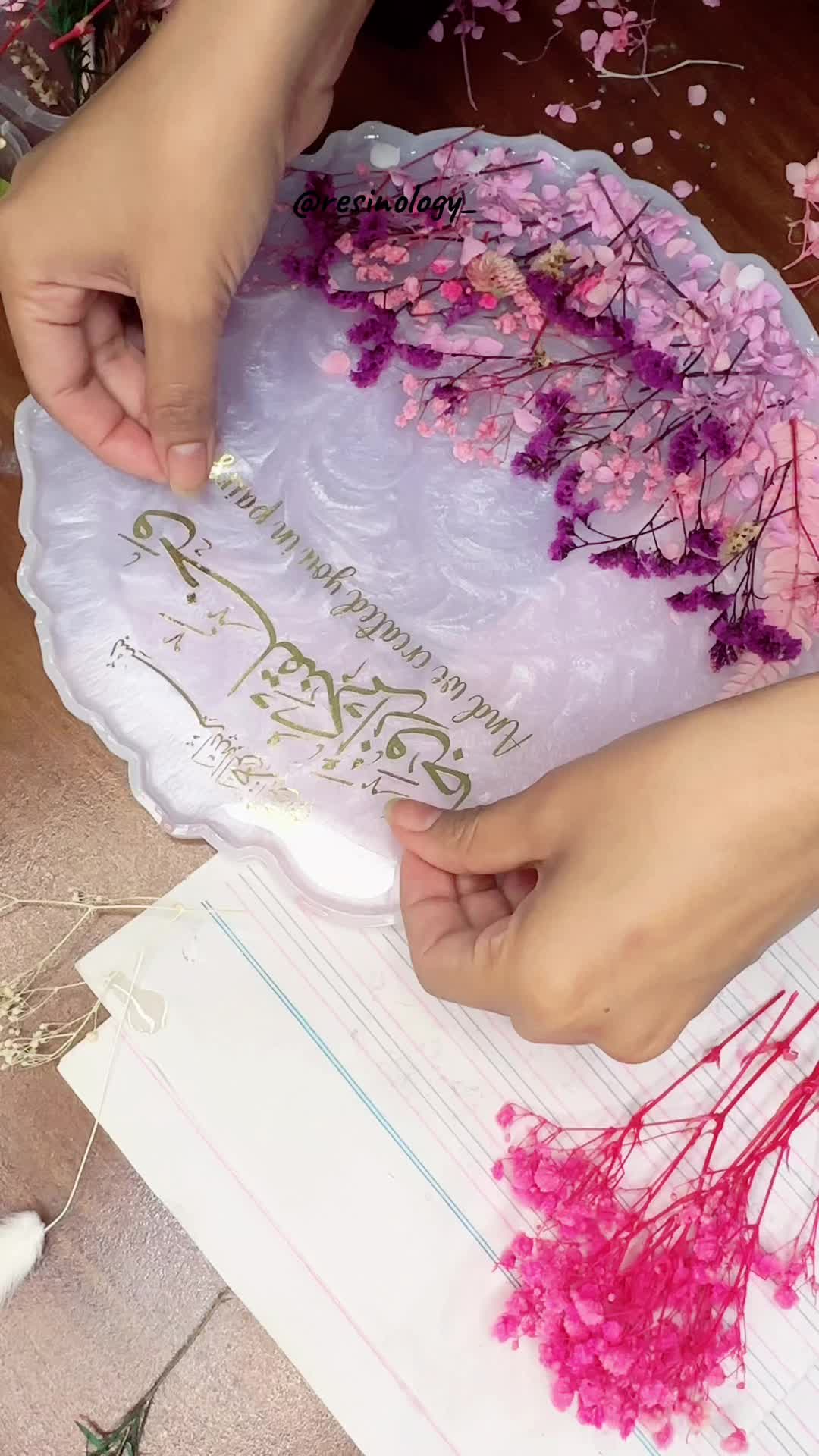 @resinology_