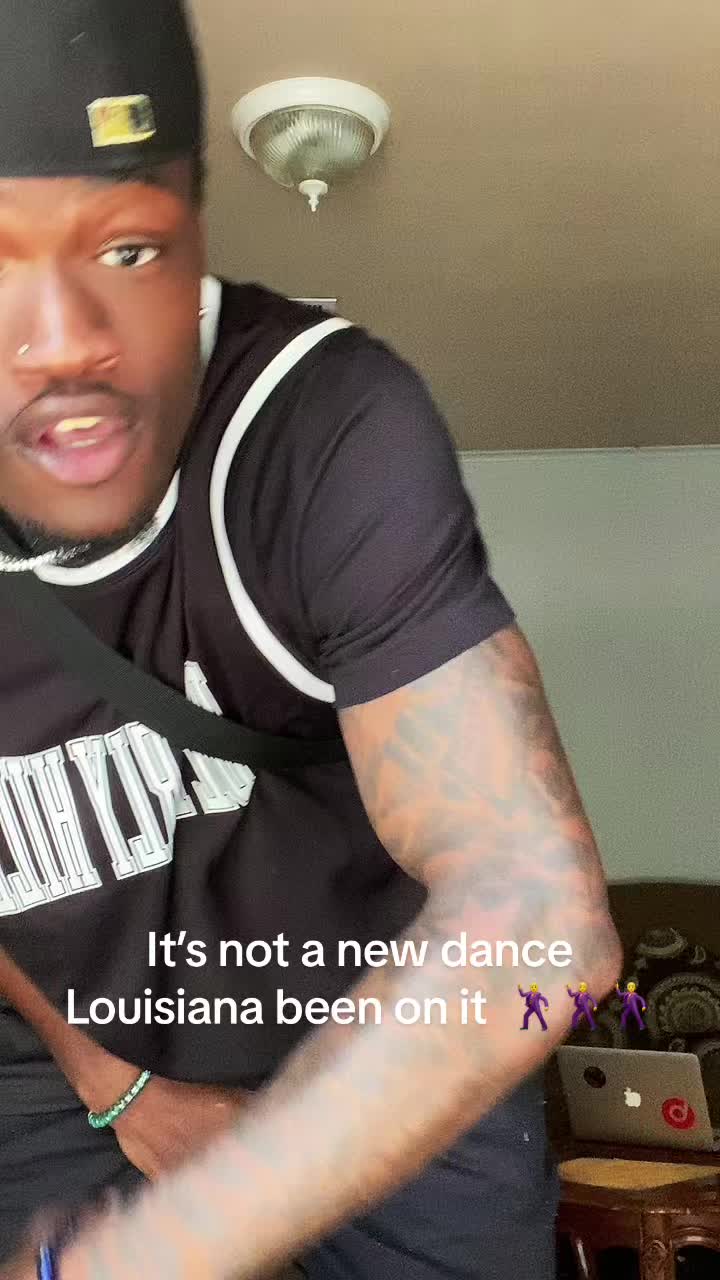 @Sauce_twins