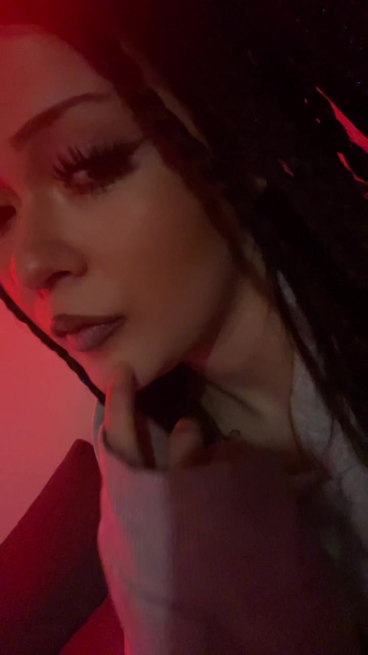 @𝓔𝓲𝓻𝓪👻