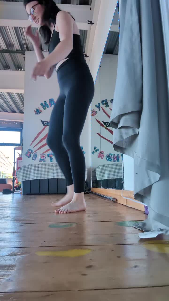 @lizziebeawhoever