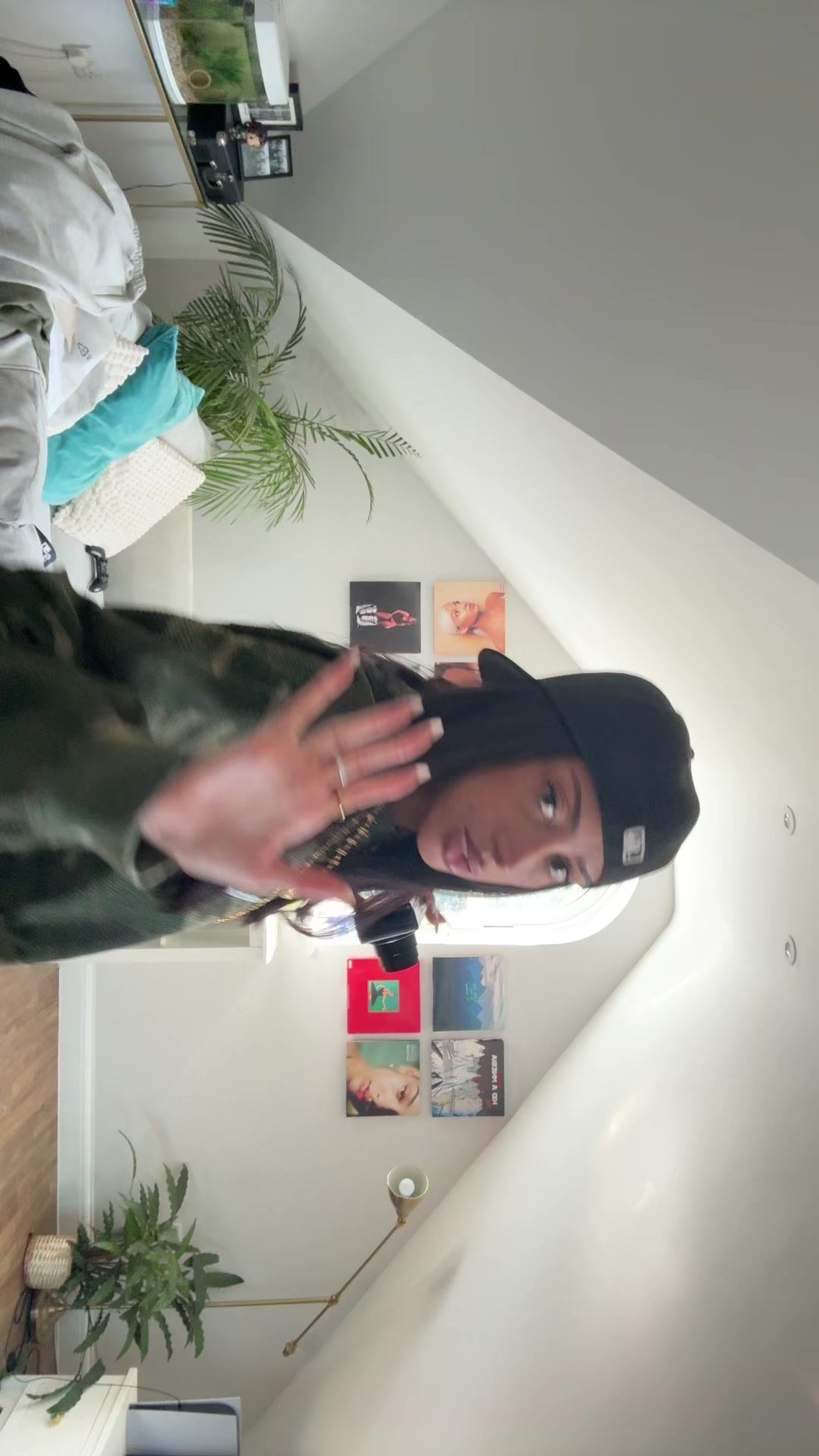 @Ell