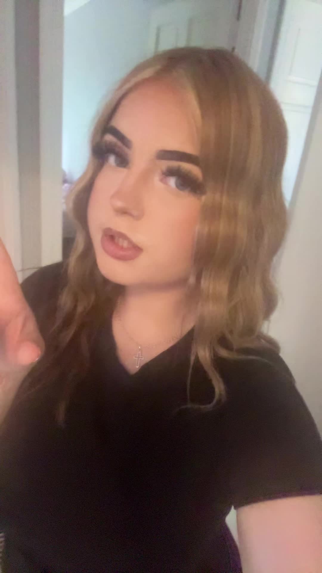 @🦄