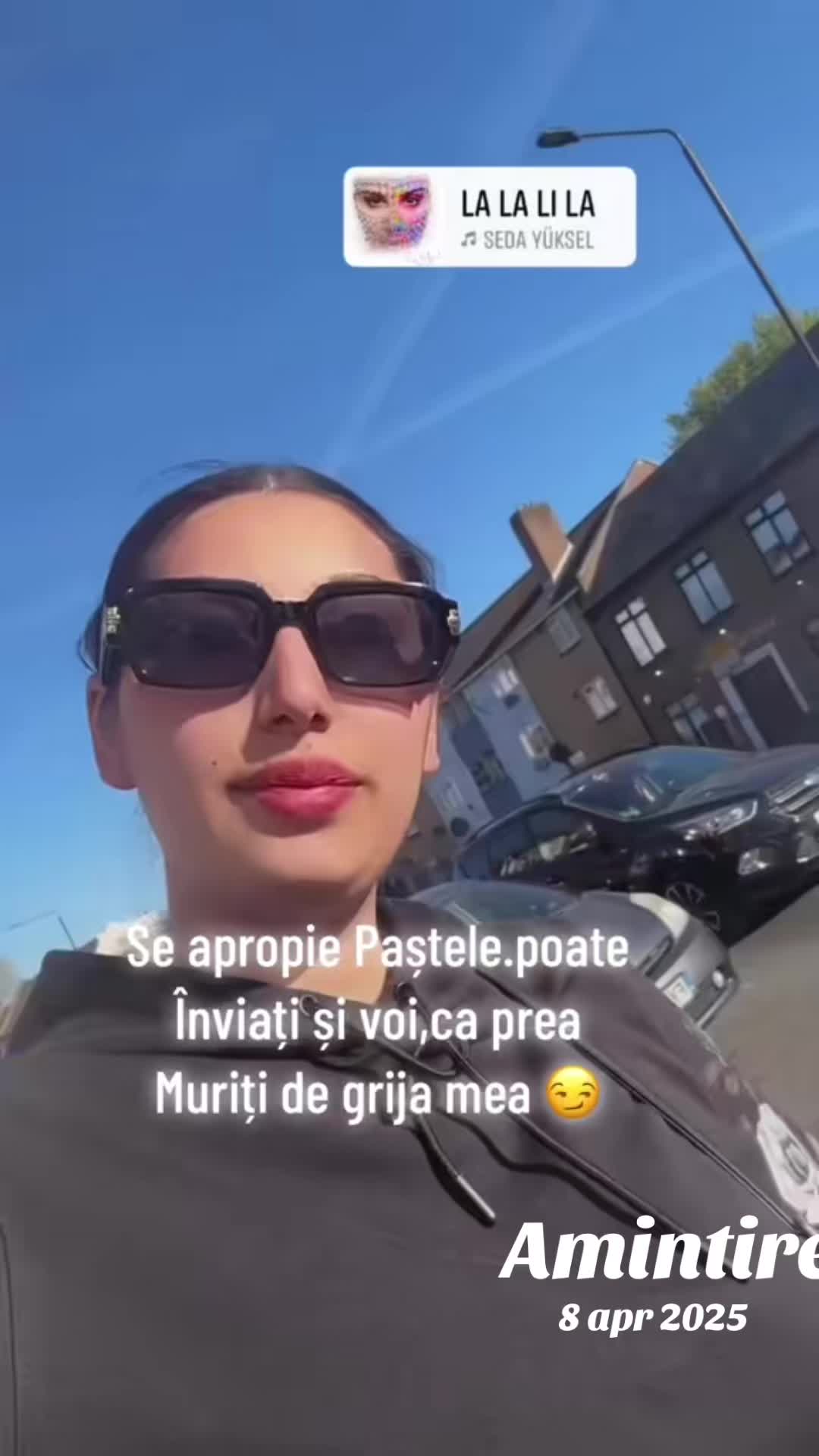 @Andreea Queen