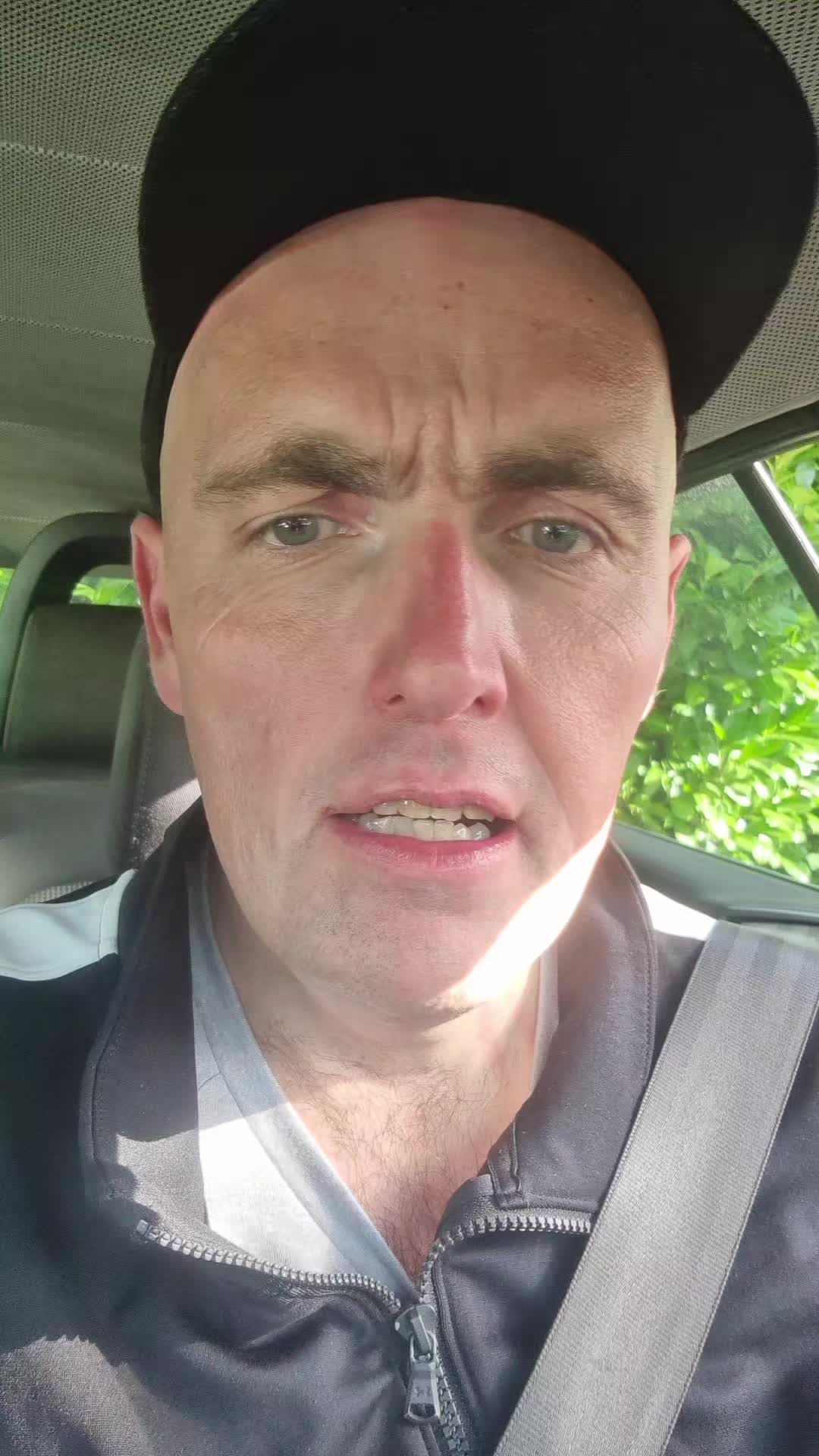 @Genuineseansaundersworld