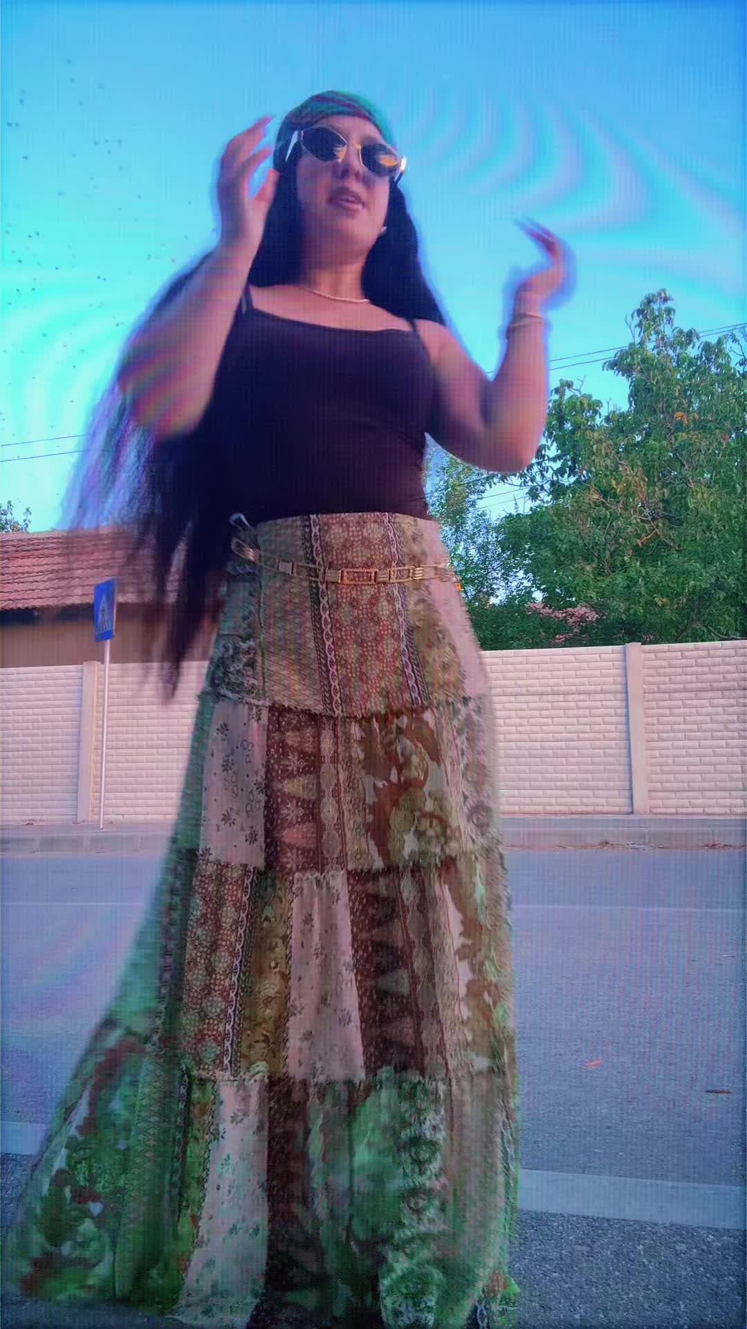 @Elisabeth eli Queen
