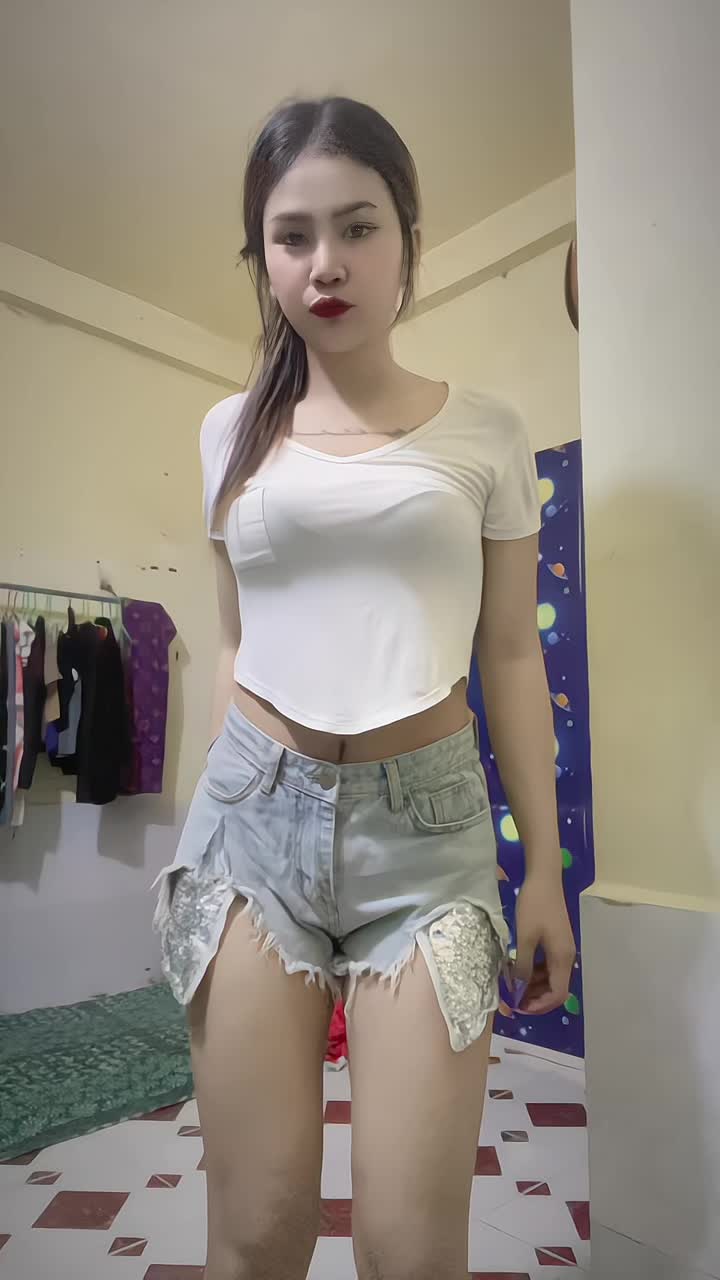 @Yińg Yińg 🍑🖤