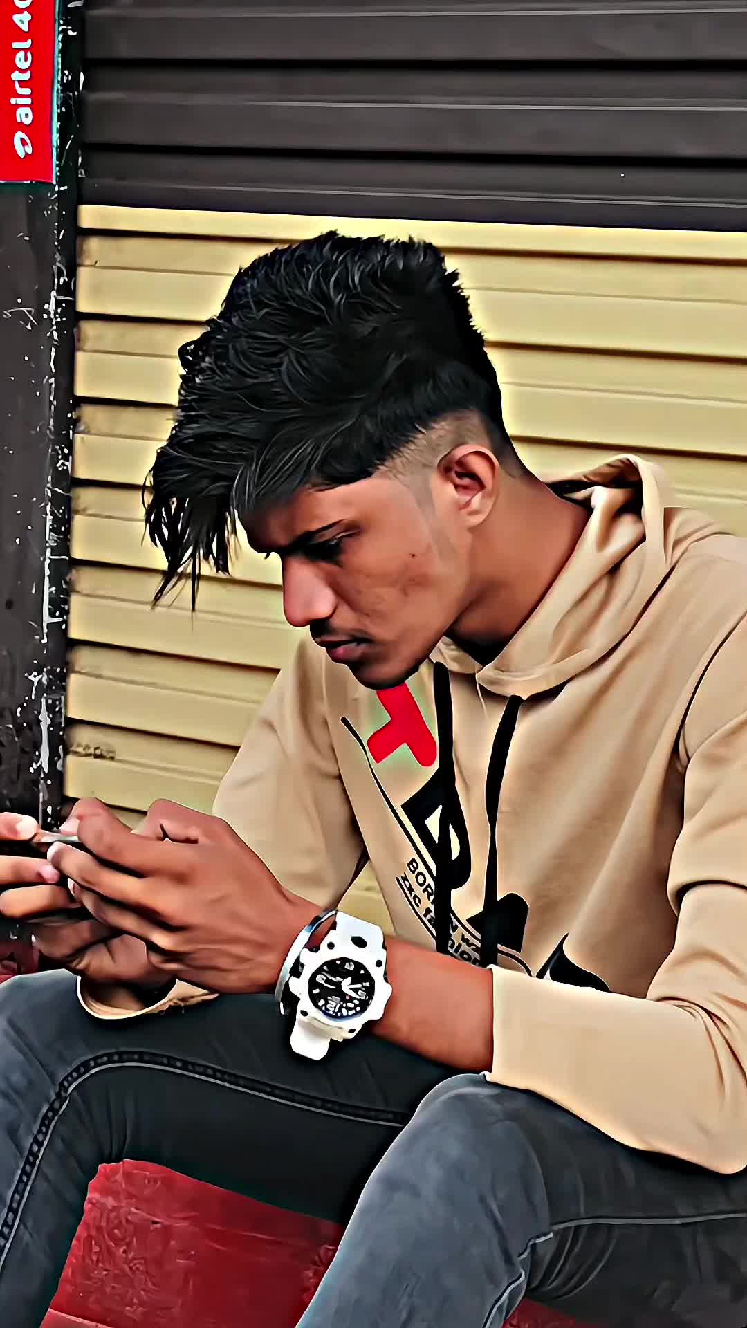 @- A   F   Z   U -