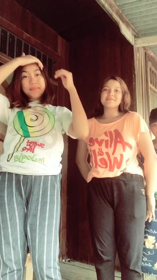 @Dea Adelia320