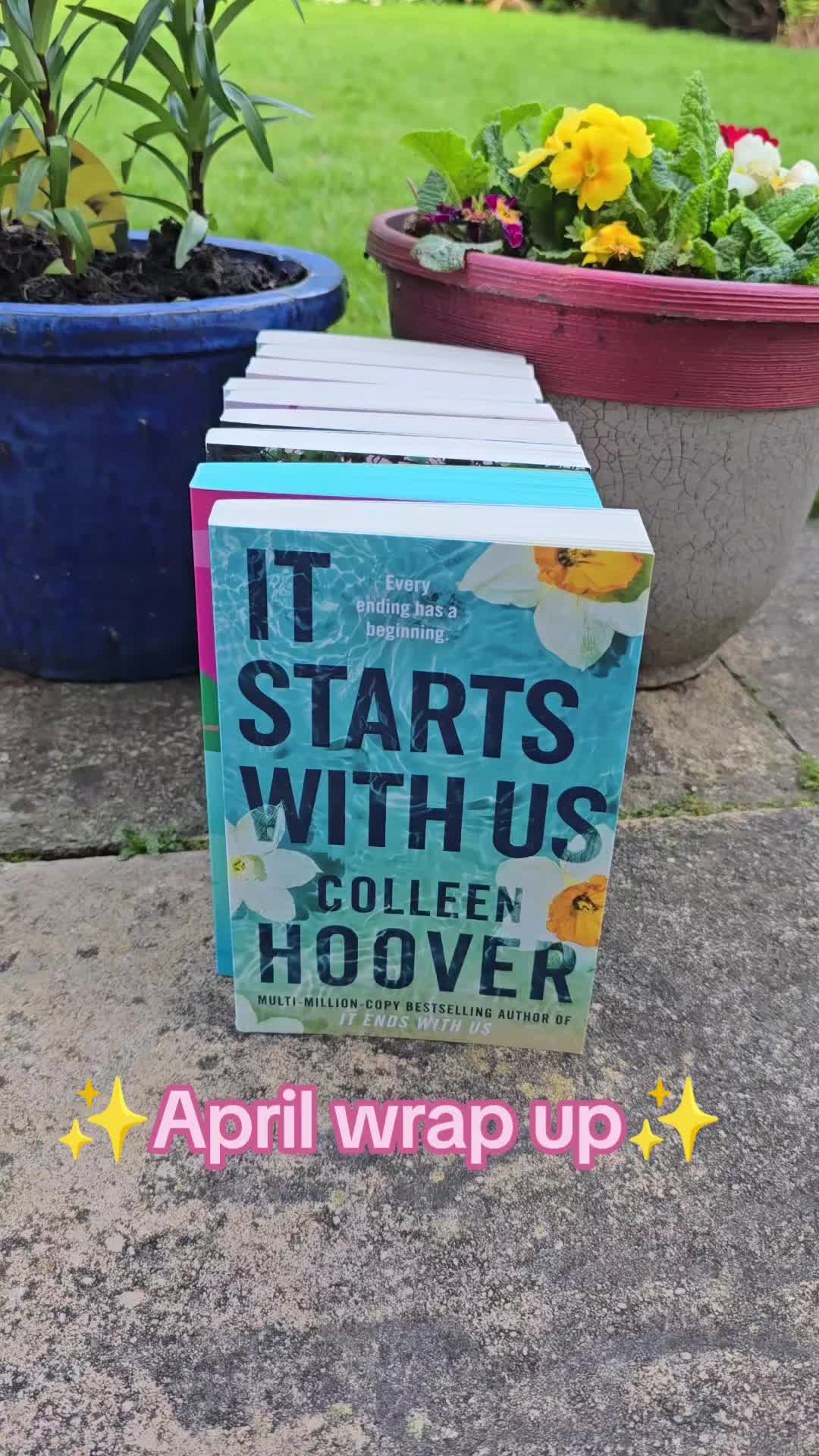 @Elle is reading📚 ✨️🌸