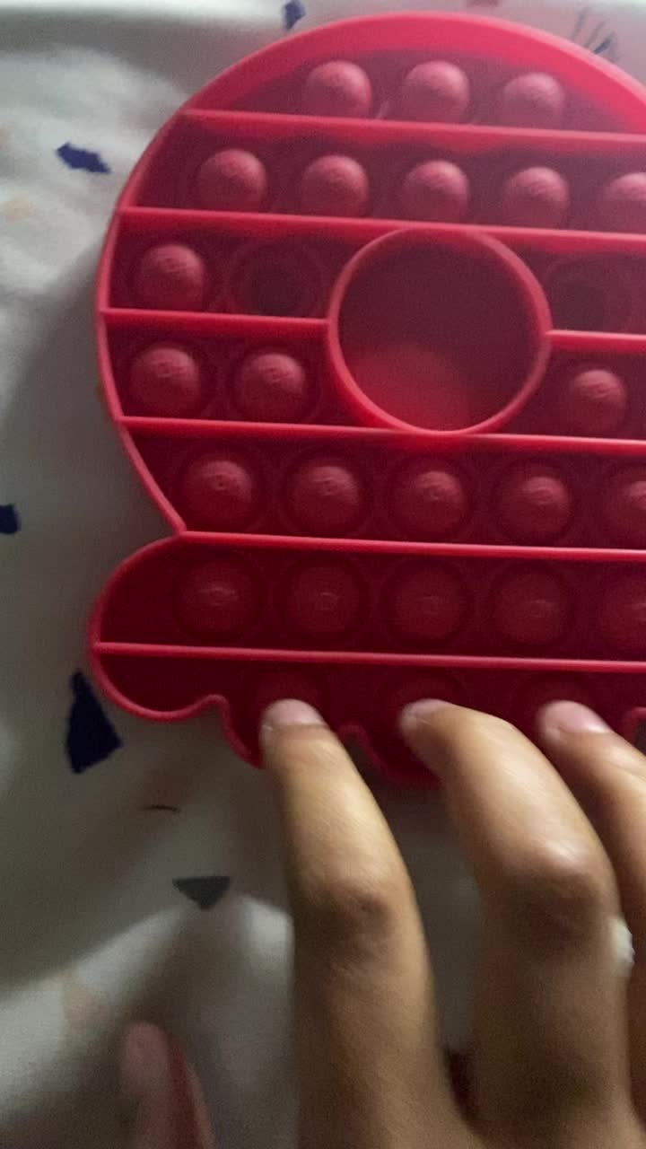 @UhM dId YoU bReAk My FIDGETS-