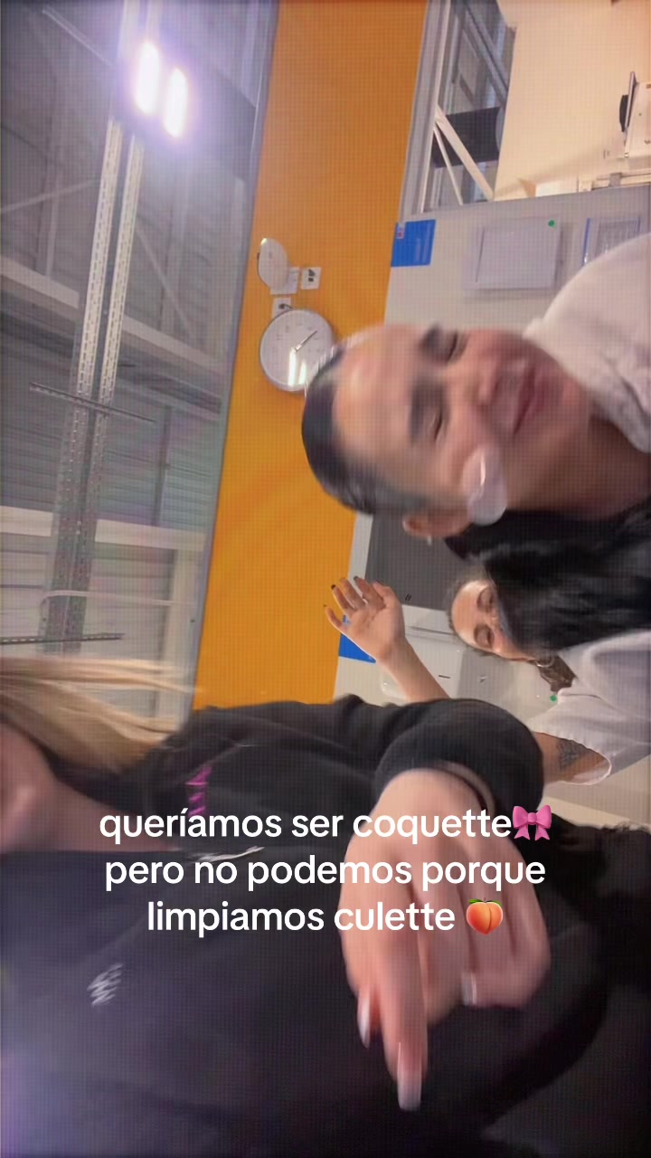 @pauulaapoza