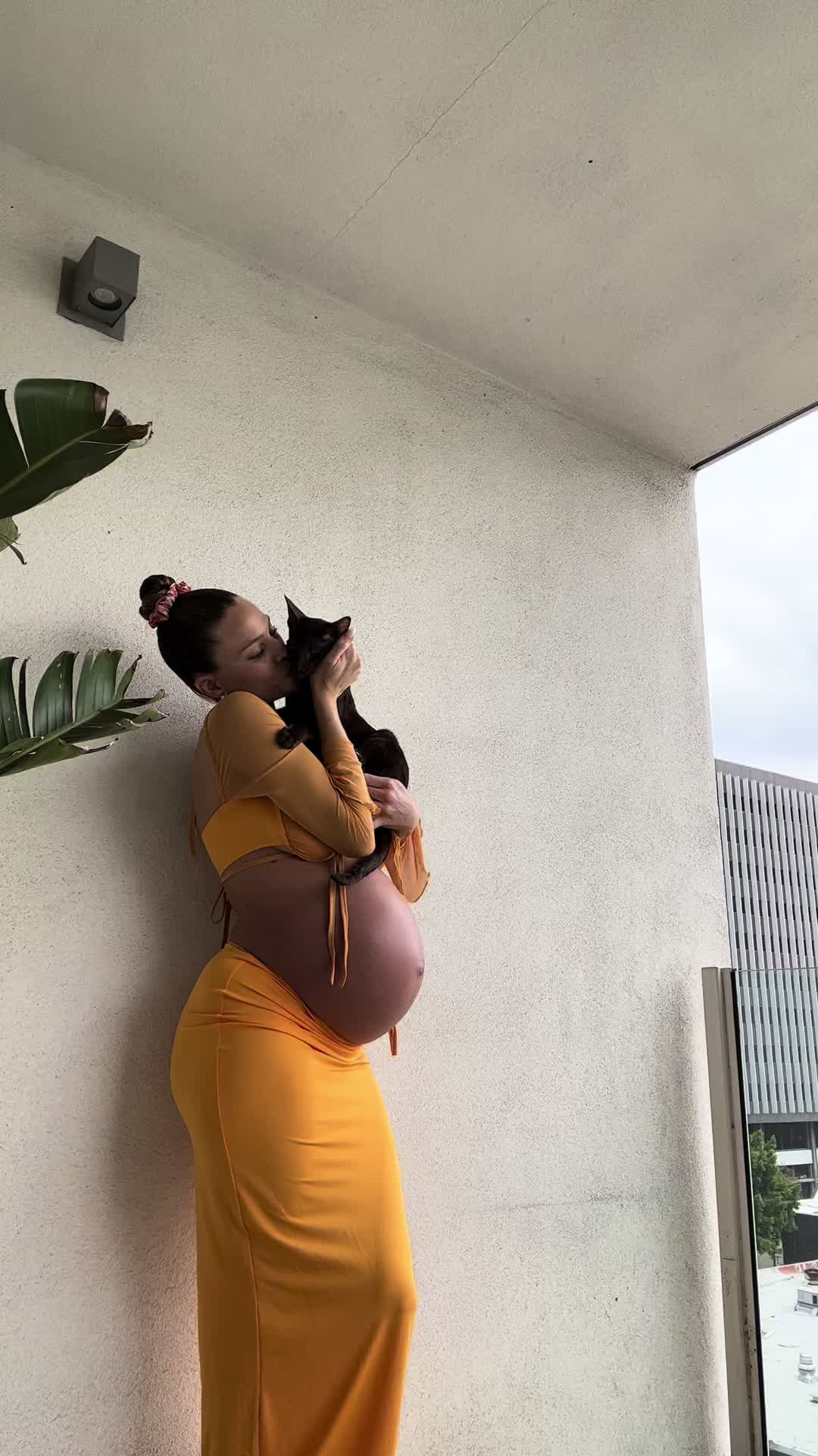 @AmberBorzotra