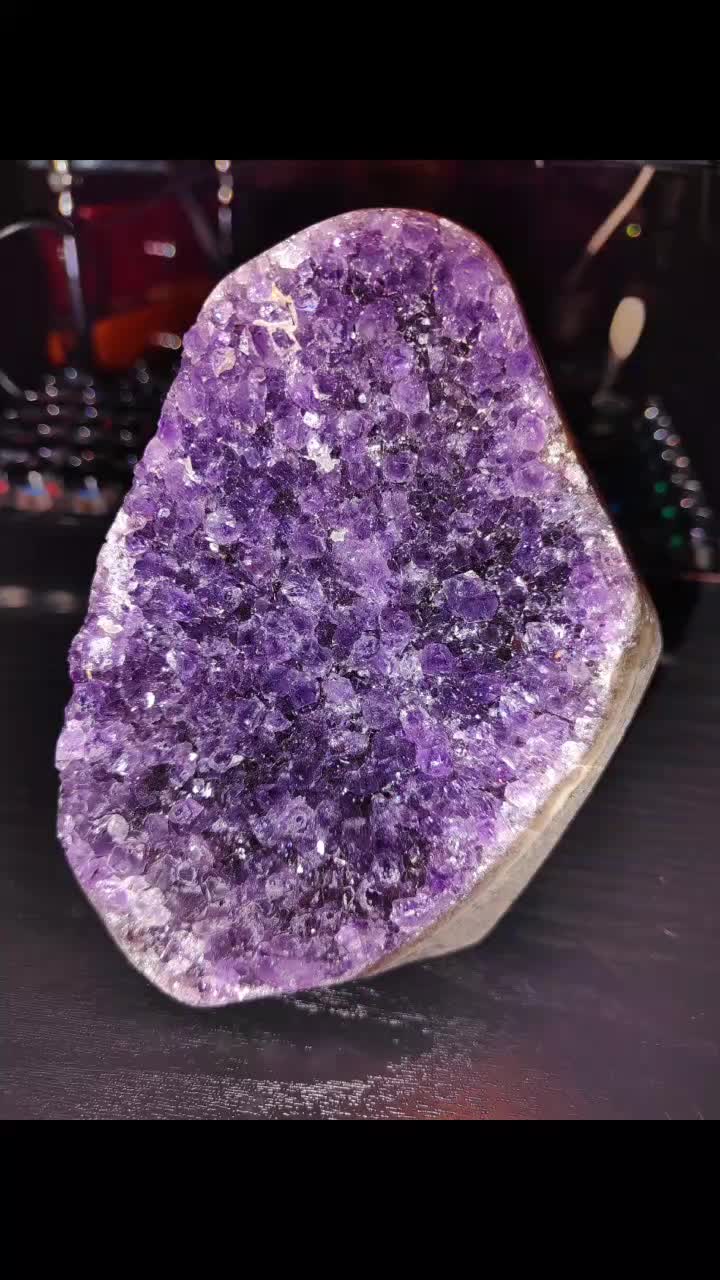 @Tonya 🧿🔮🪬