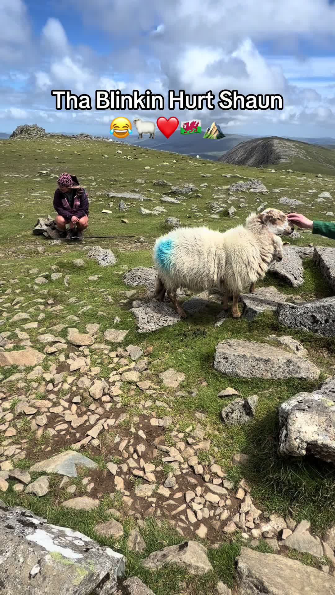@A_girl_in_the_hills