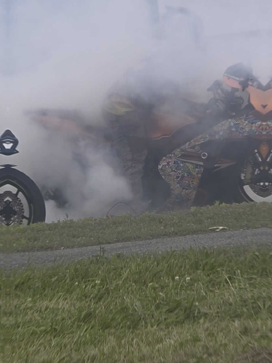 @bikelife413bikeli