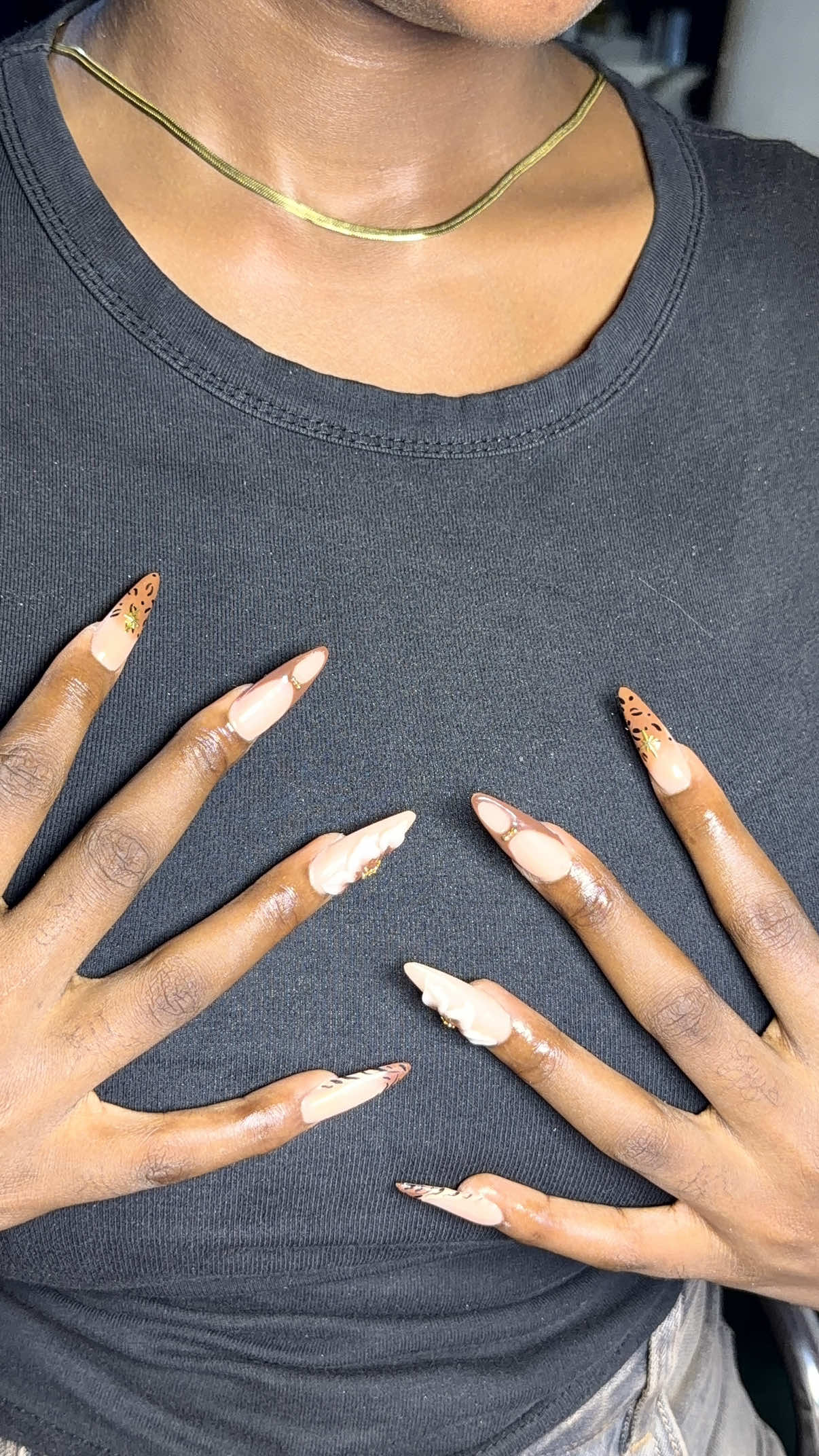 @LASH/NAIL TECH IN ISHERI,IDIMU