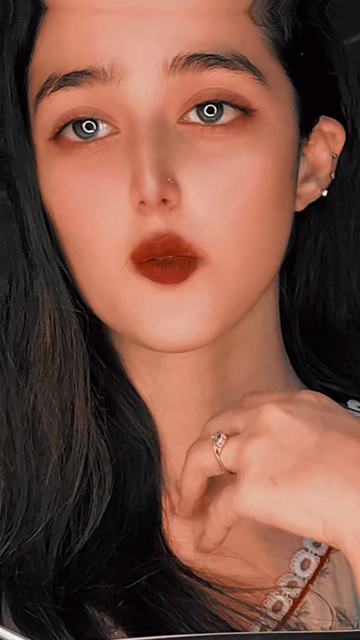 @𝕾𝖆𝖒𝖊𝖊𝖗𝖆 𝕶𝖍𝖆𝖓 🕊️