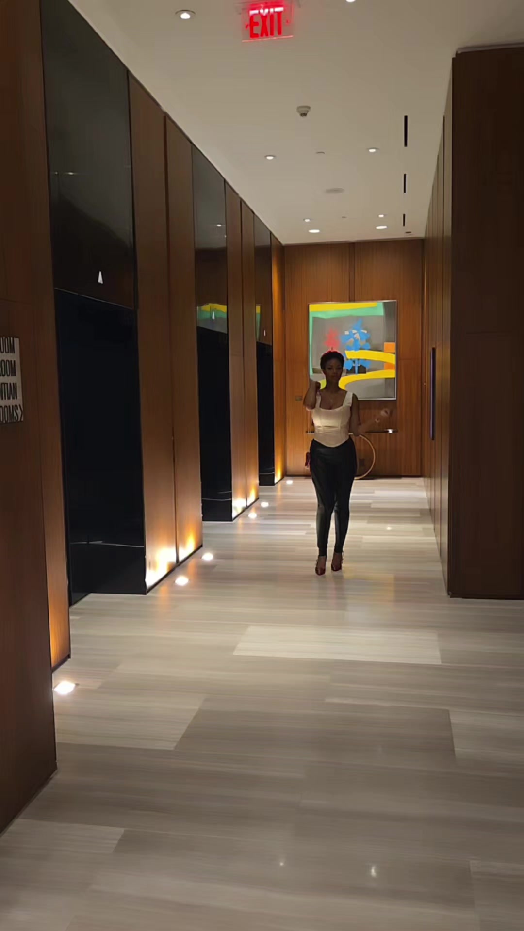 @chrissycandid