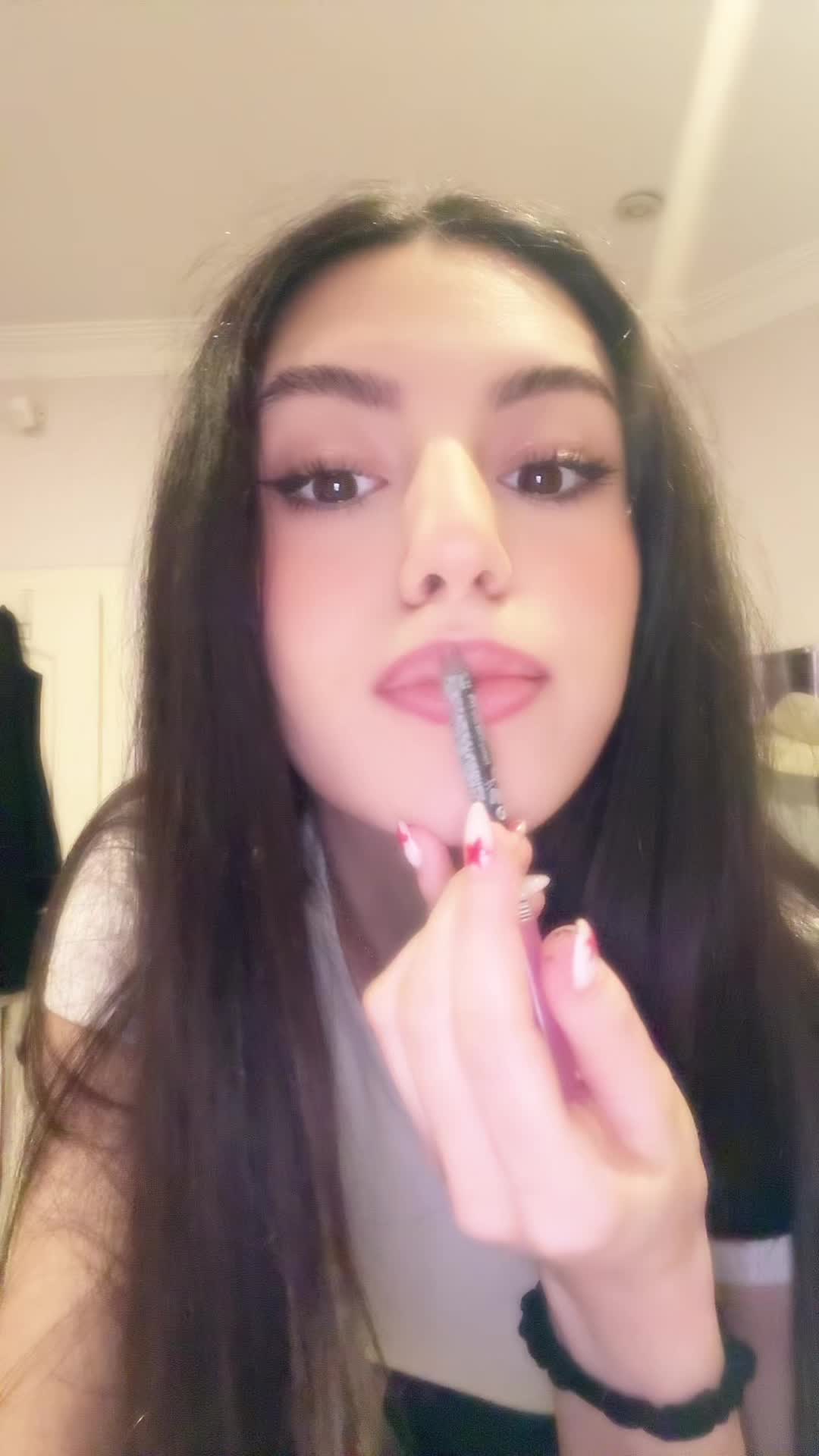 @sarvenaz