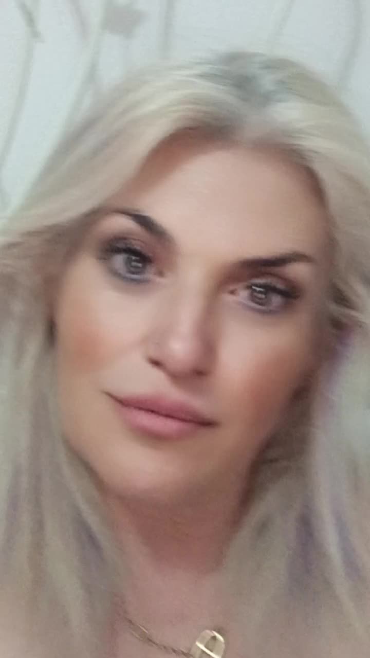 @eleftheria kakourgiotou