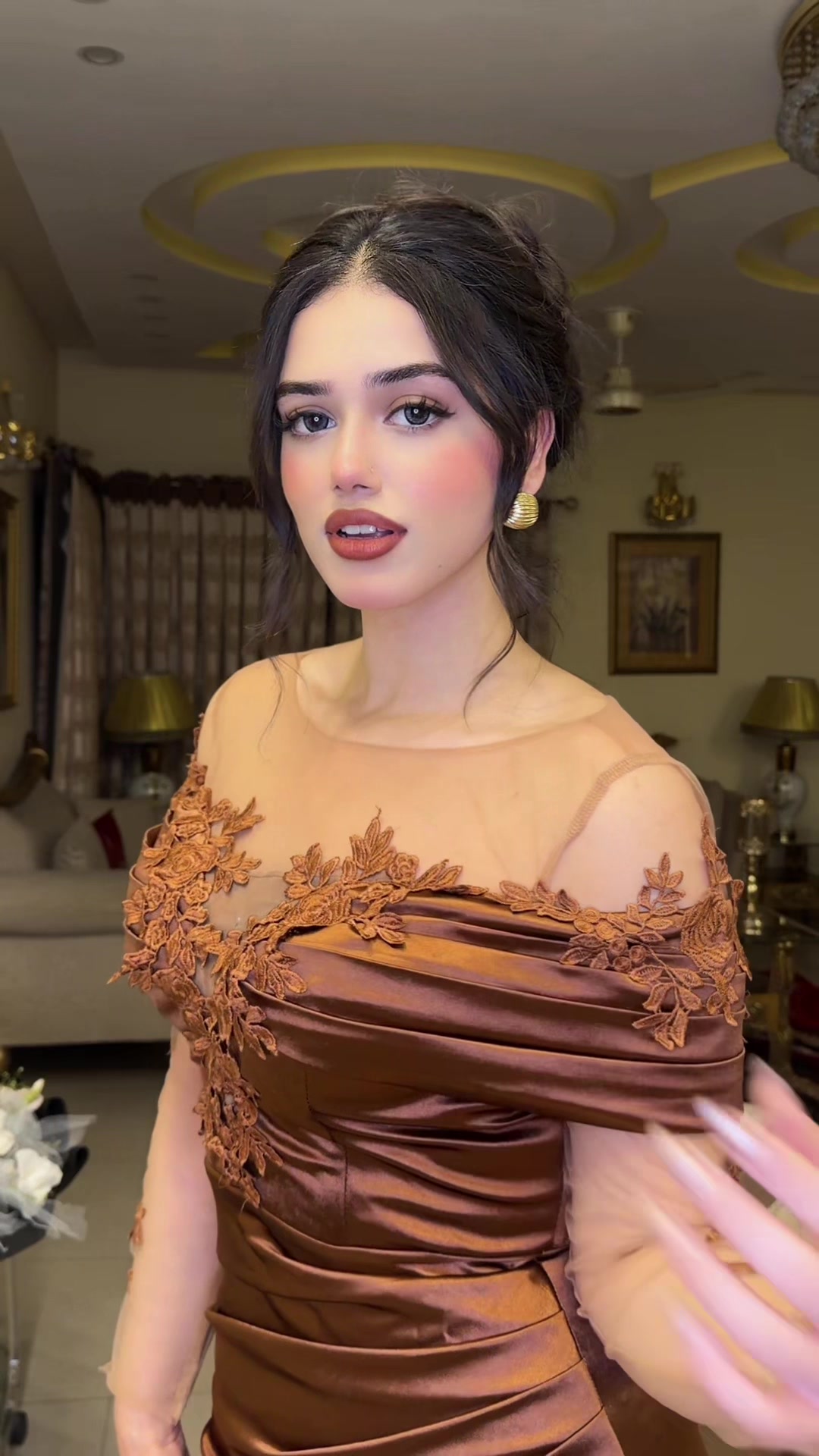 @Alina Amir
