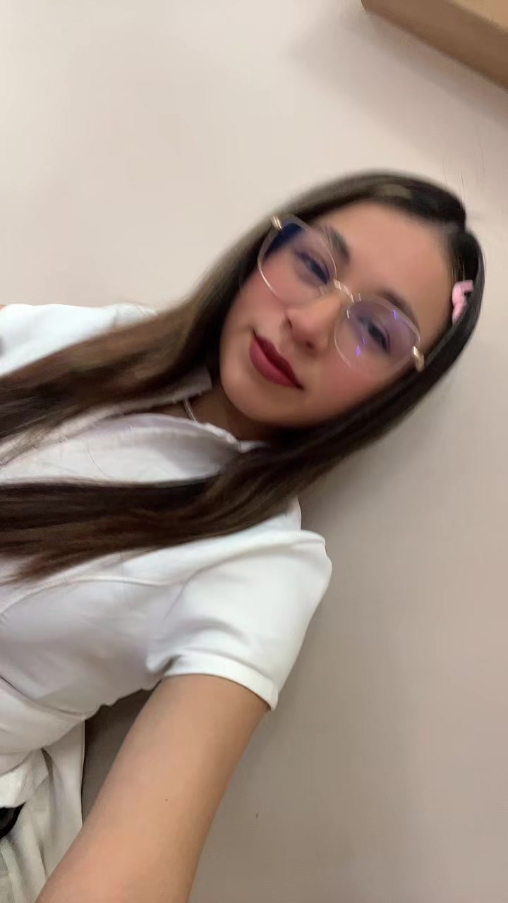 @Thalia Brighit🧸