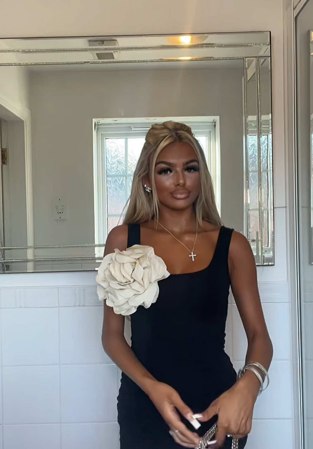 @Isabella ✰