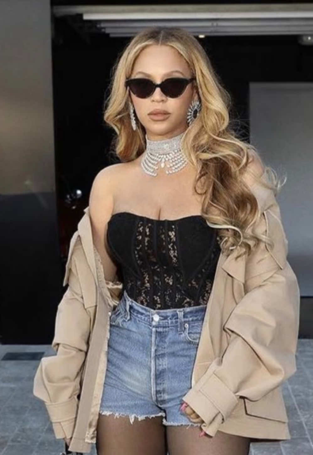 @Sophie 🐝