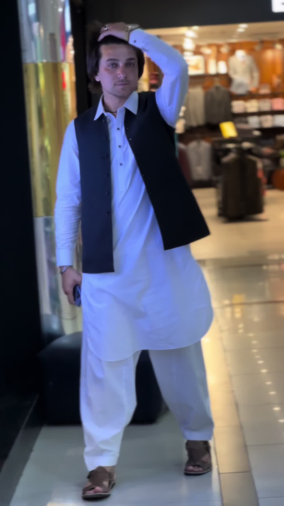 @S E N A T O R ᥫ᭡💸🇦🇪