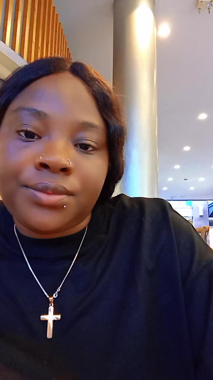 @LIZZY(B.T.C.QUEEN🕊️) 🙏🏼