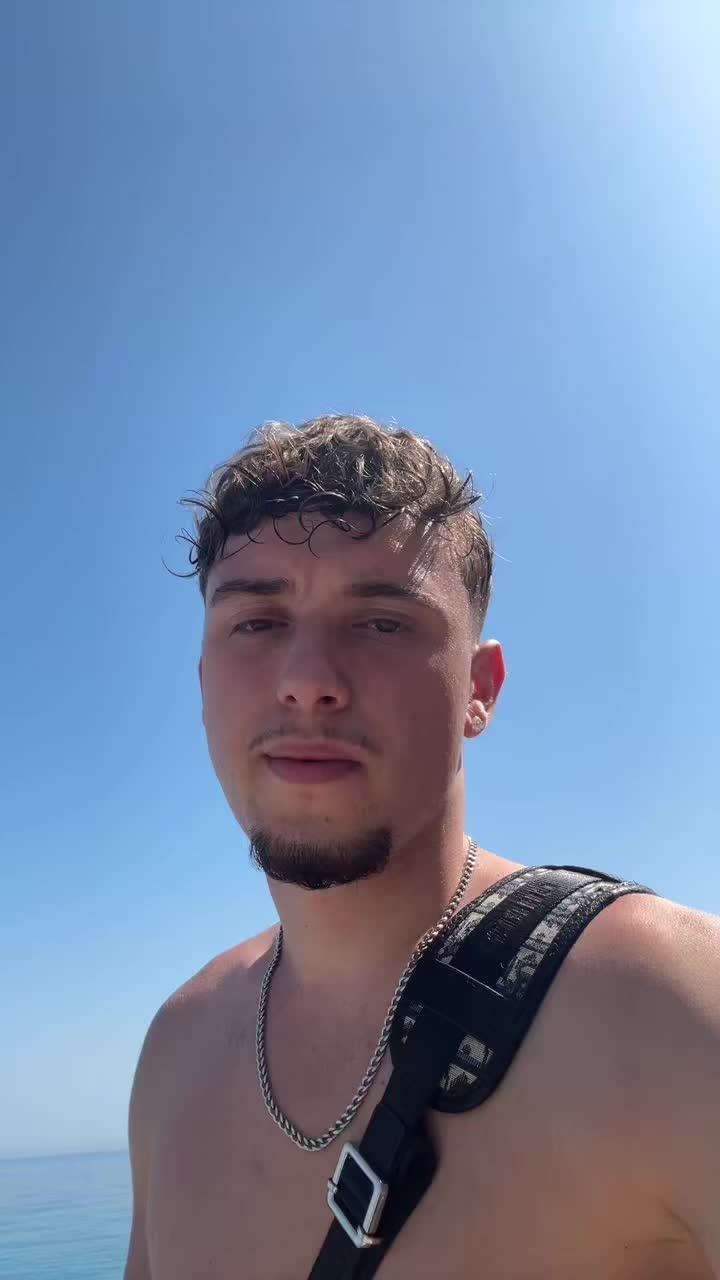 @Adr01an