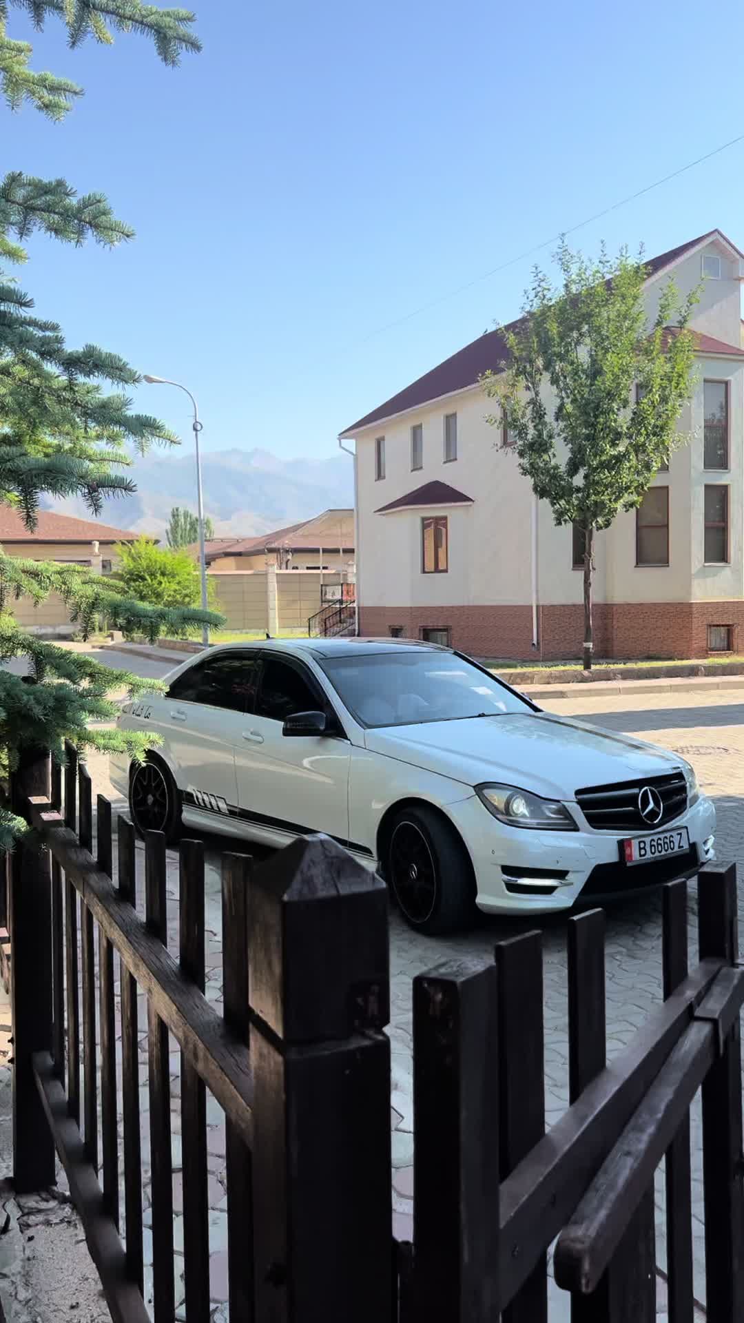 @lll.77lll77