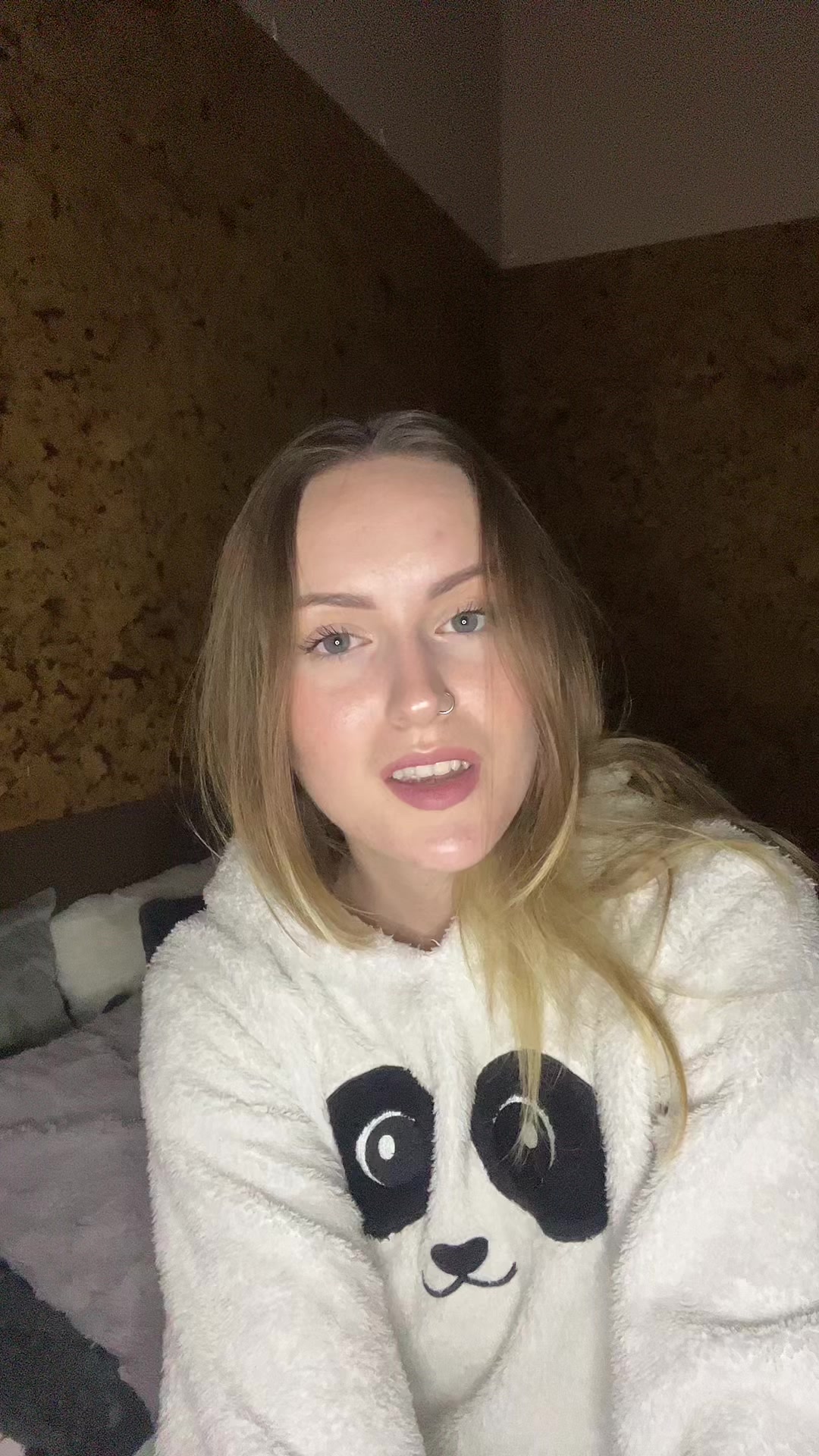 @_lara_invisible_