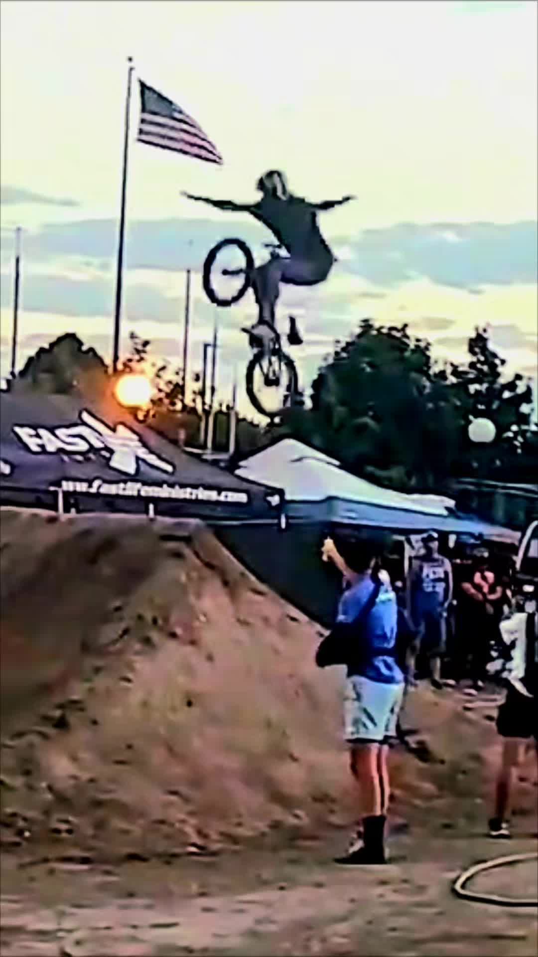 @Robinson402BMX