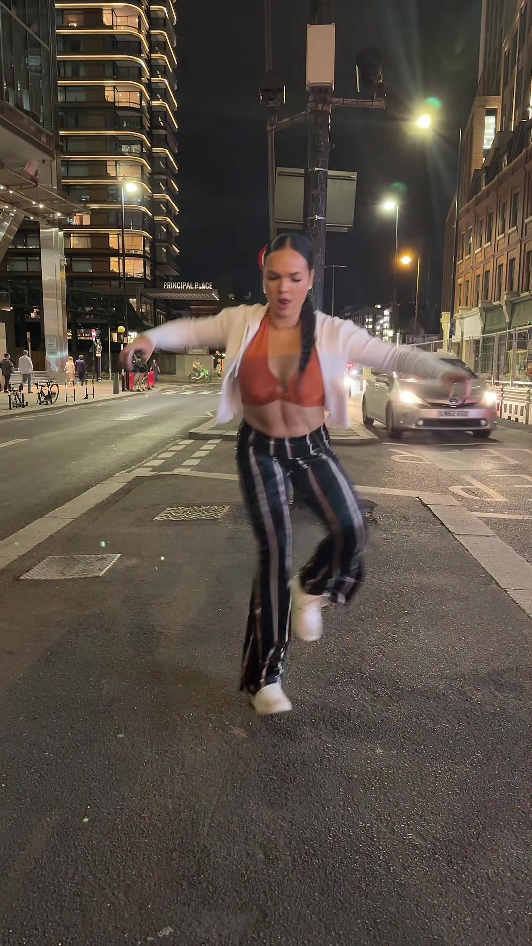@lousha.liddell