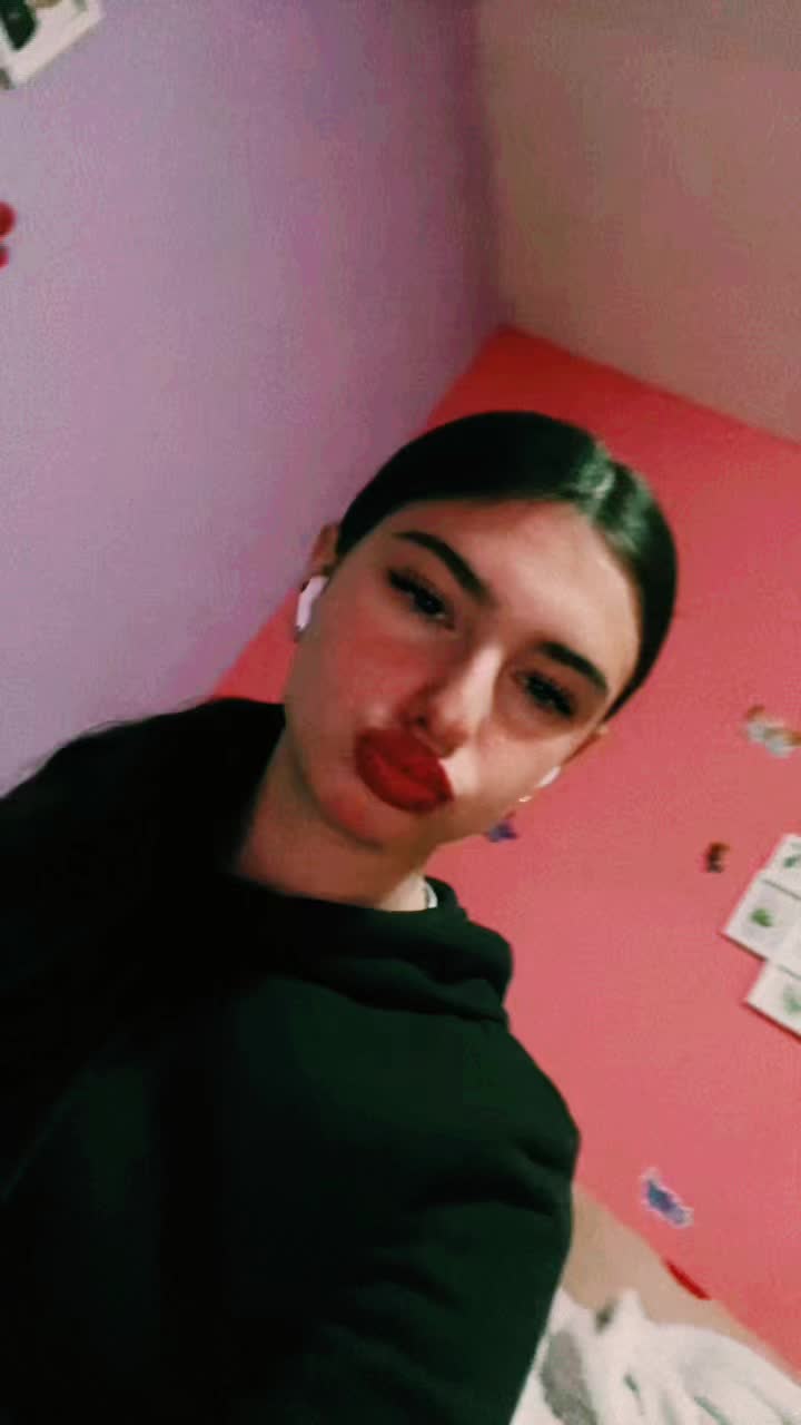 @Ralu🧊🥹☺️