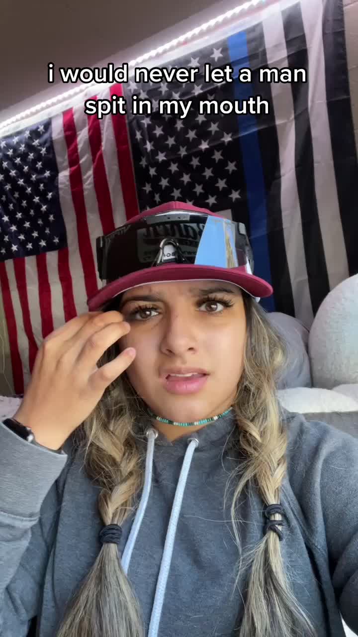 @Juliana ⚡️♠️