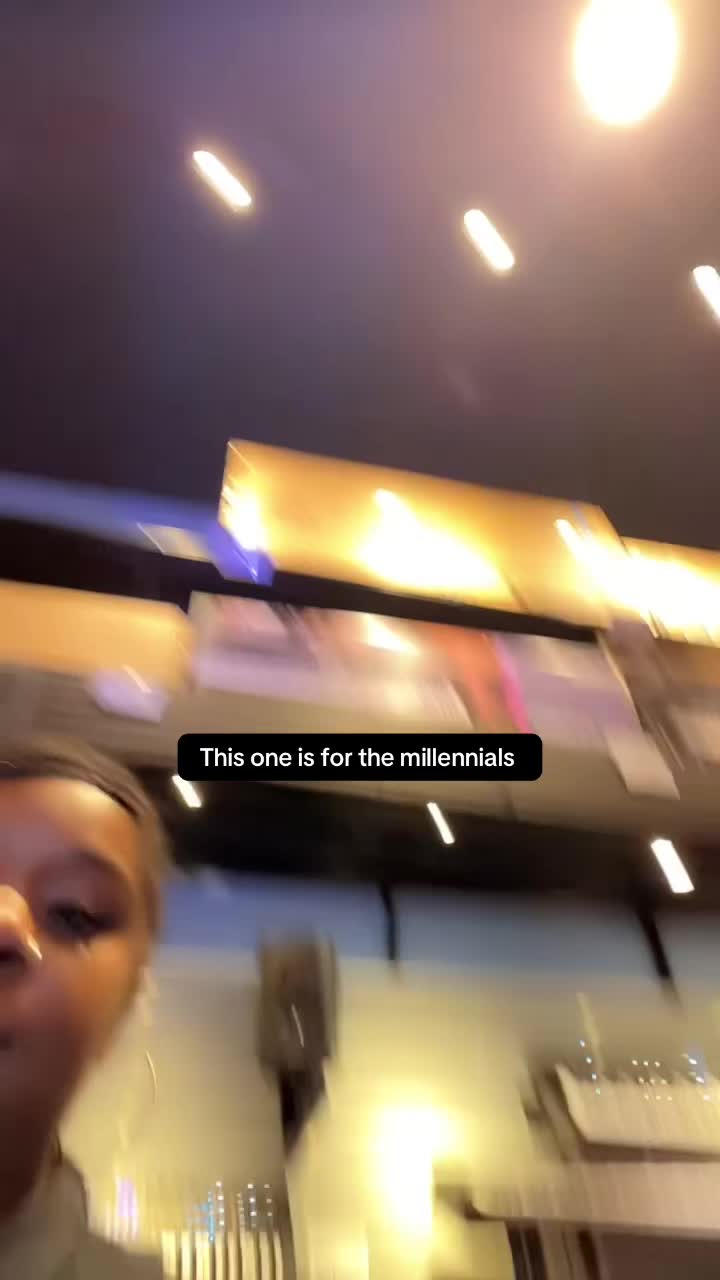 @Moni Bee