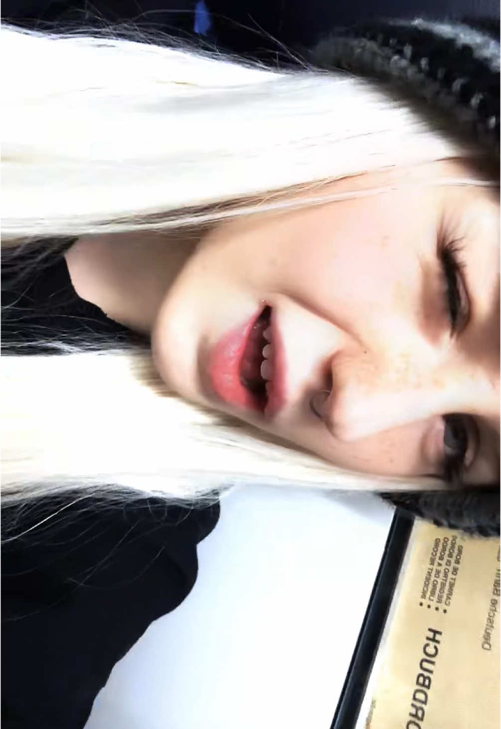 @holly.sm444