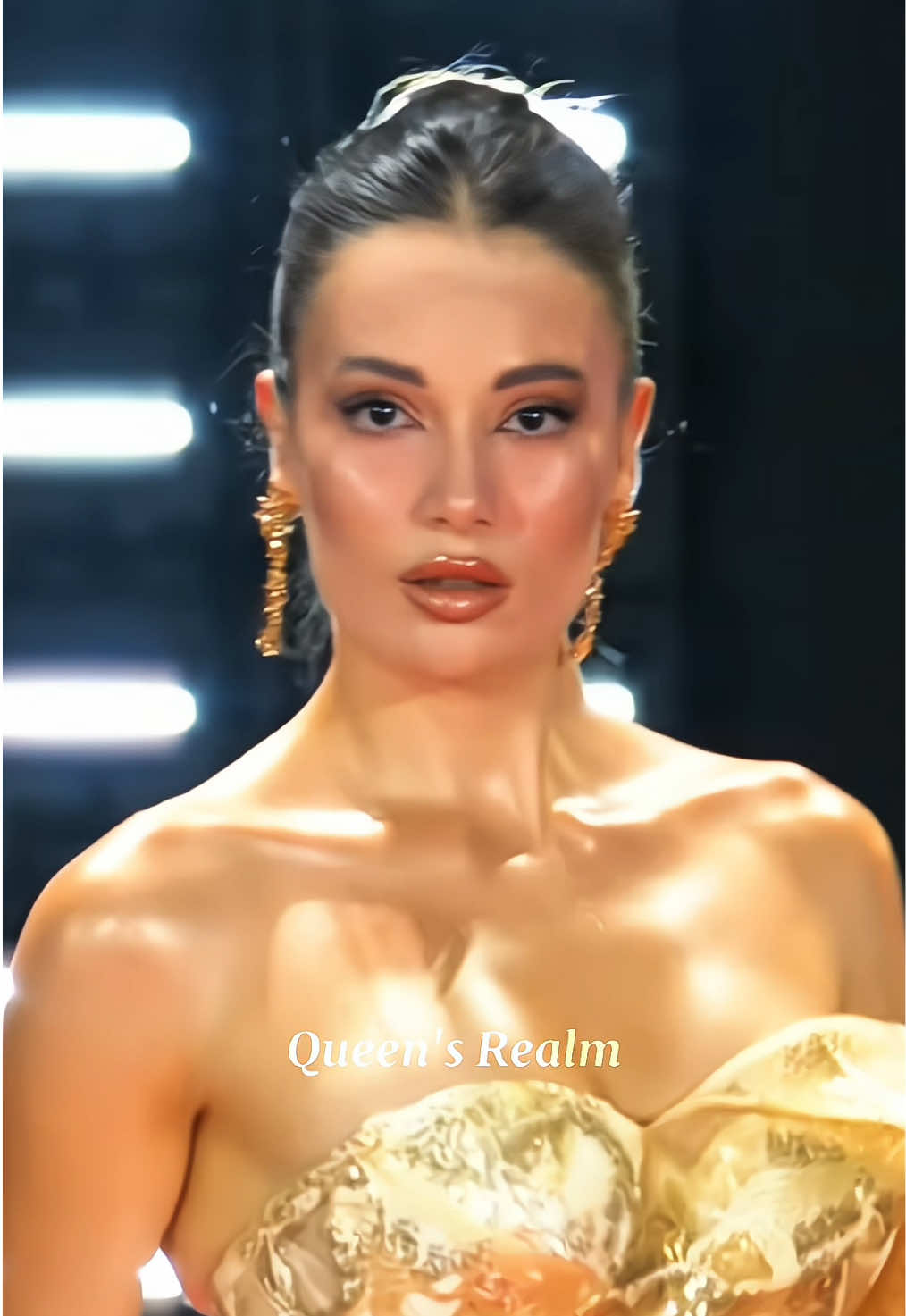 @Queen's Realm