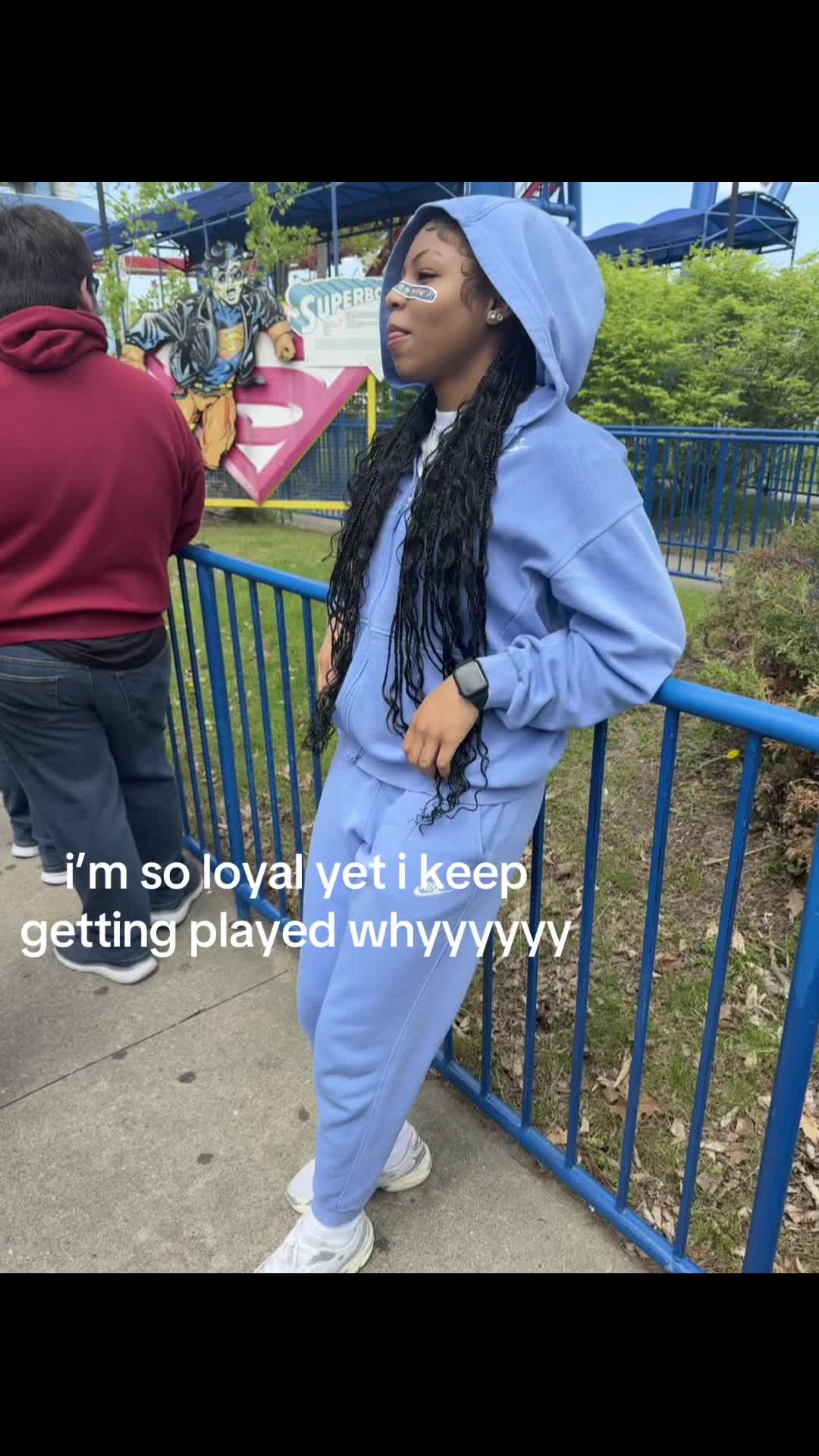 @😉