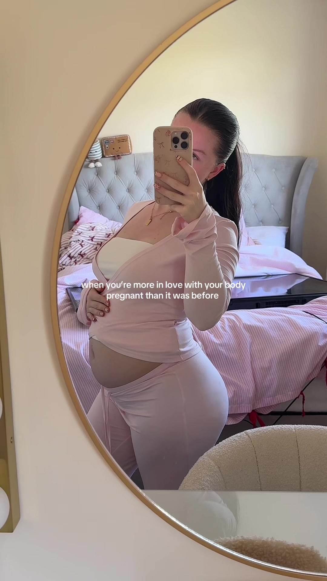 @JESSICA PARIS